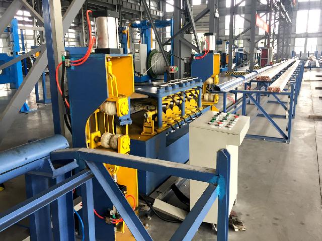 Vertical multi-roll straightening machine