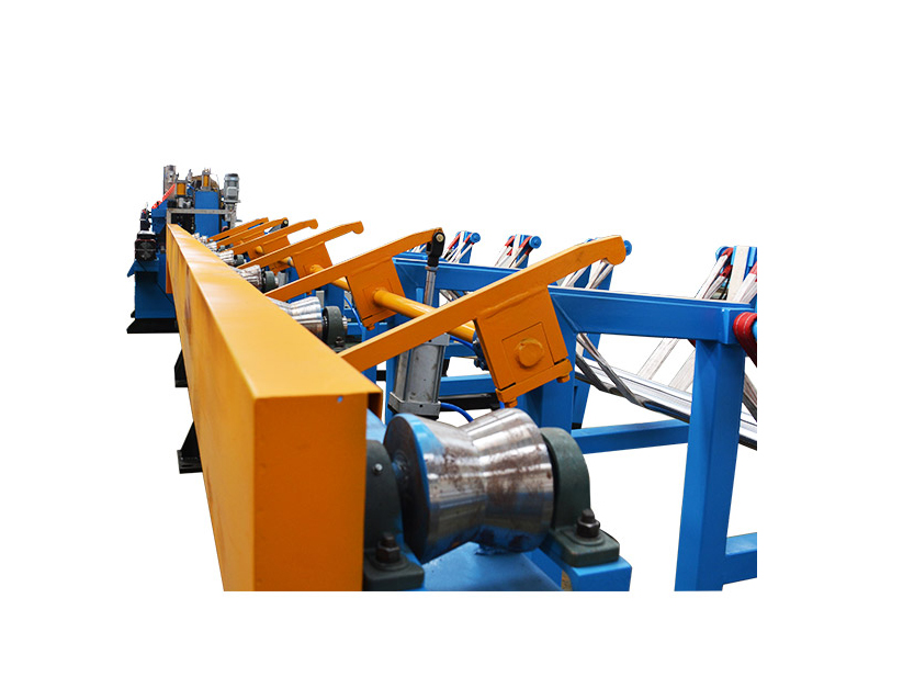 WXC300CA Bar Peeling machine