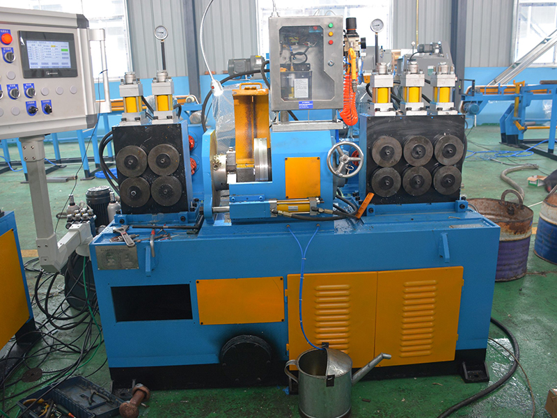 WXC20C Bar Peeling machine