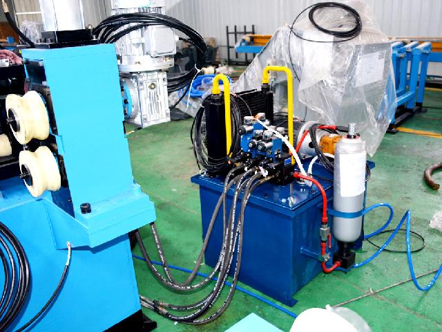 WXC200CA Bar Peeling machine