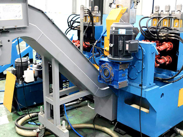 WXC40S Bar Peeling machine