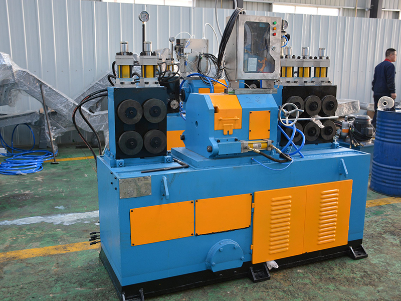 WXC40S Bar Peeling machine